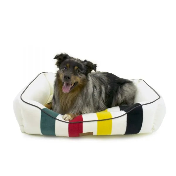 Pendleton Glacier National Park Kuddler Fleece Dog Bed