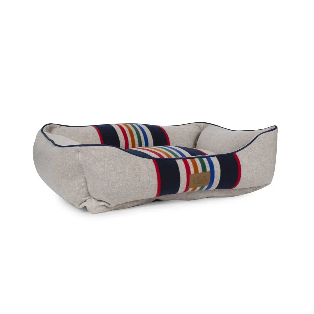 Pendleton Yellowstone National Park Kuddler Fleece Dog Bed